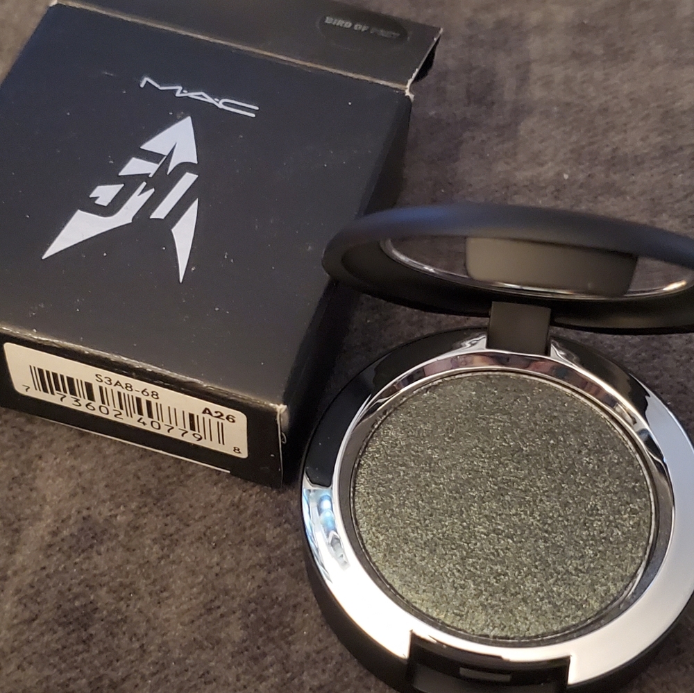 MAC Star Trek Bird of Prey Eyeshadow NEW